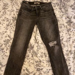 Levi’s Skinny 711 Jeans Dark Wash